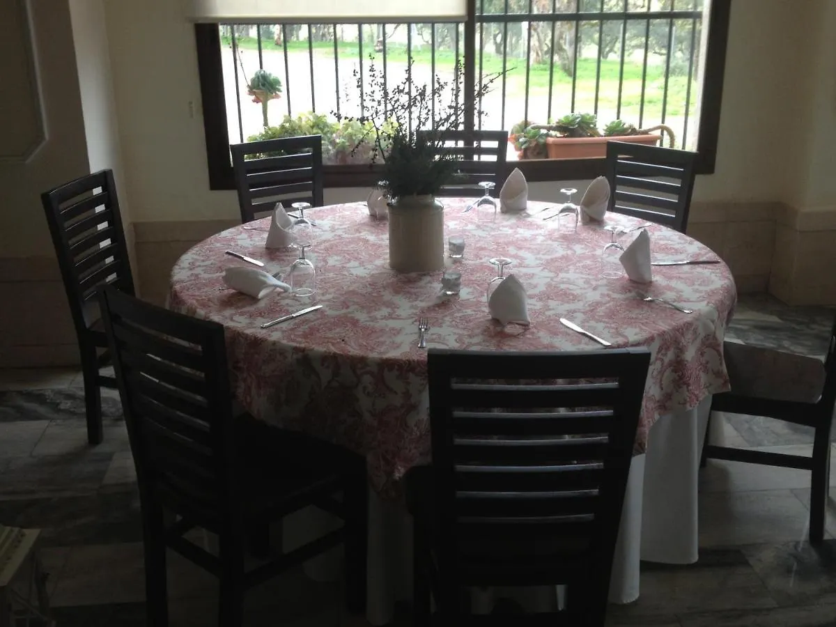Guest house Hostal Restaurante Puerto Blanco El Garrobo Spain